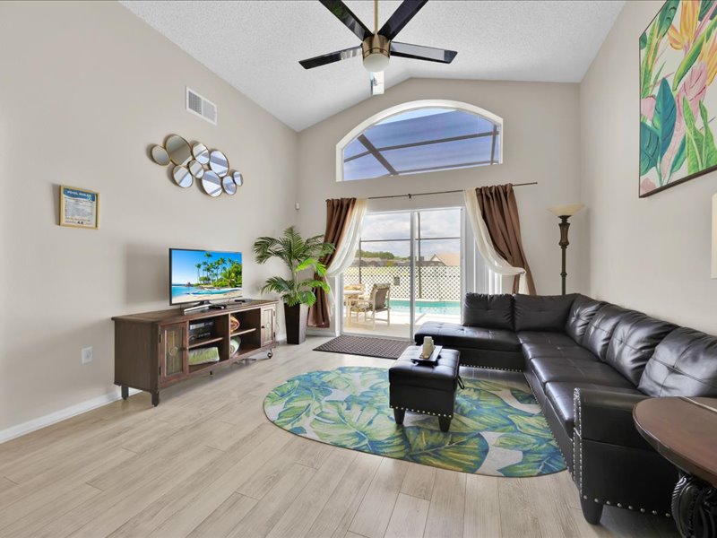 1113 Casterton Circle Davenport - Image 5