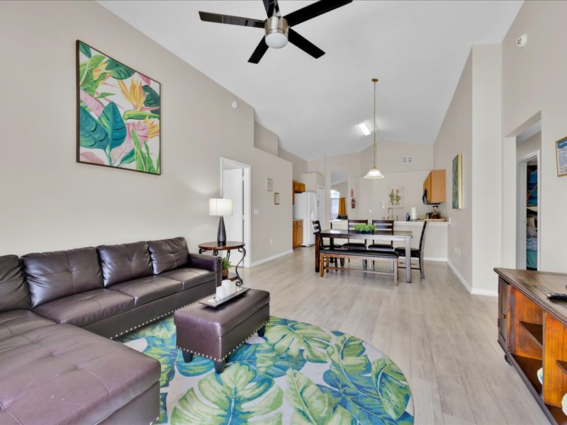 1113 Casterton Circle Davenport - Image 6