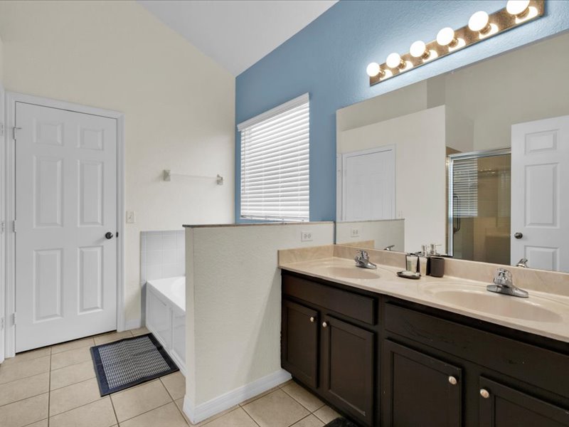 2590 Sand Hill Point Circle  Davenport Florida 33837 - Image 12