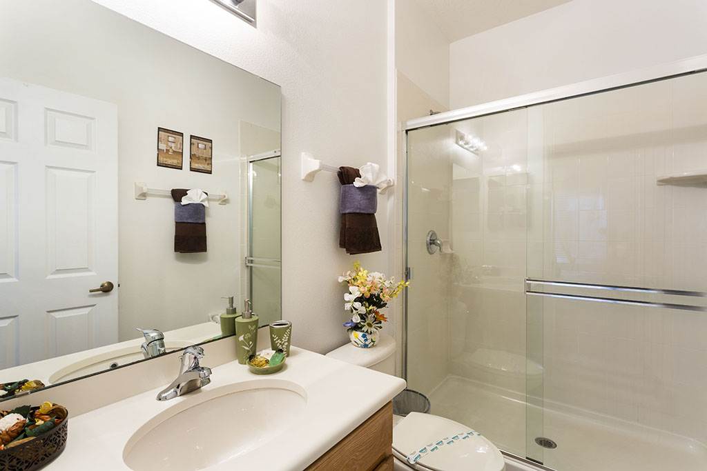 Cozy Disney Getaway 2BR 5 Mins to Parks - Image 2