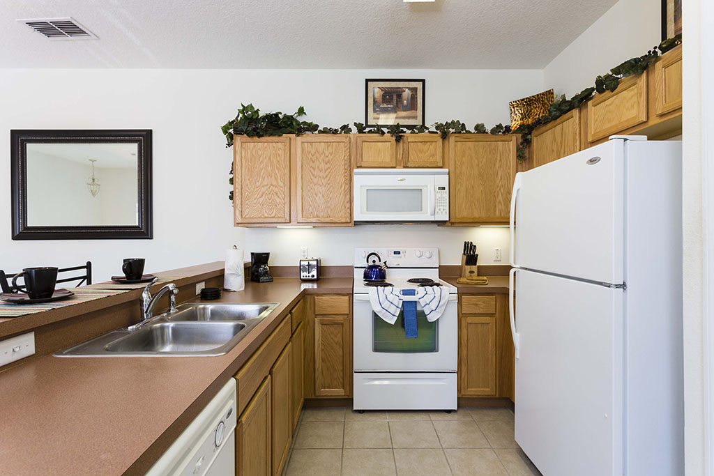 Cozy Disney Getaway 2BR 5 Mins to Parks - Image 6
